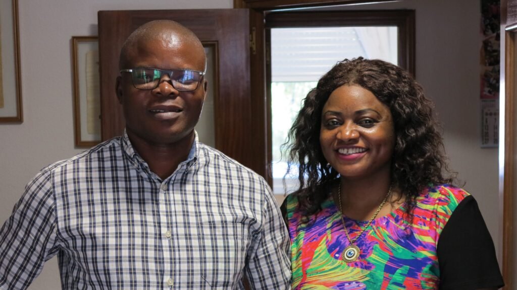 Recorte de la foto de Sandra y Samuel