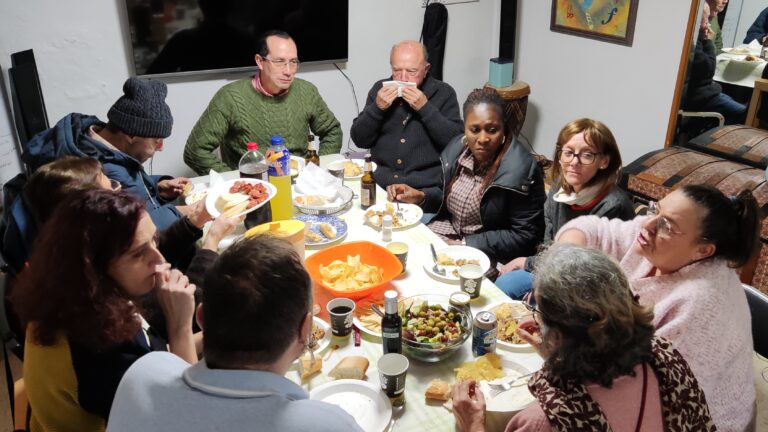 Mesa de Raúl en la comida