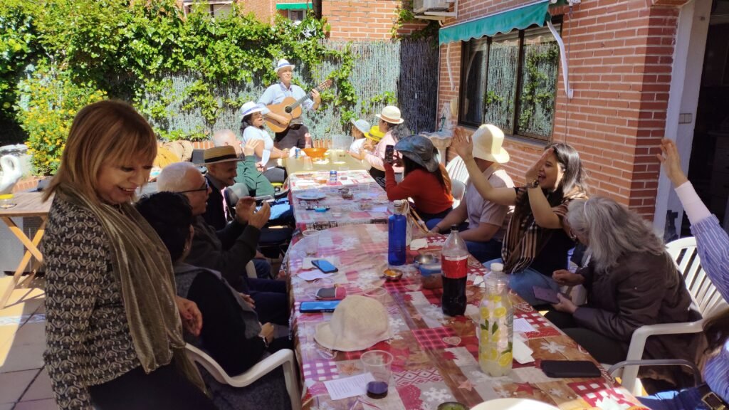 Todos cantando
