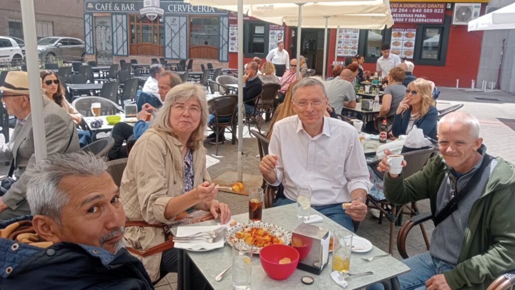 Tomando algo al final del paseo