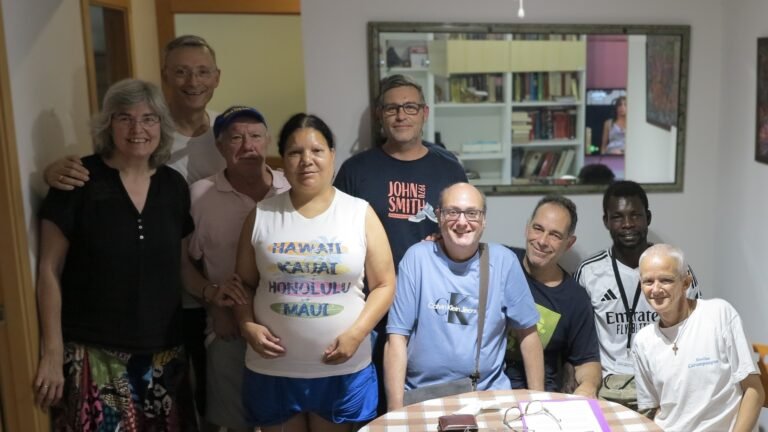 Acompañando a Pape al llegar