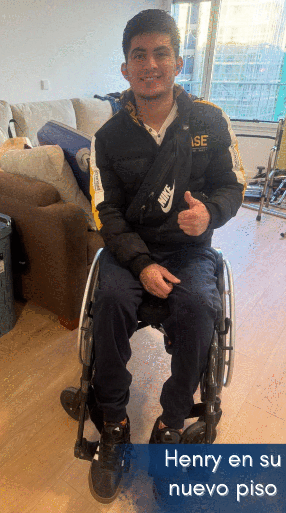 Henry en su nuevo piso