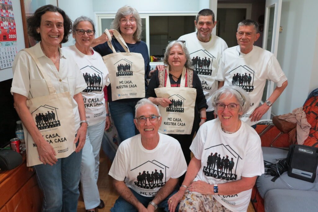 Camisetas y bolsas en casa de Lolo