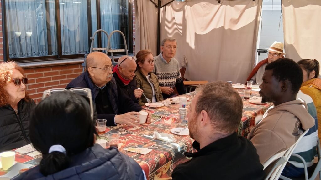 Otro lado de la mesa