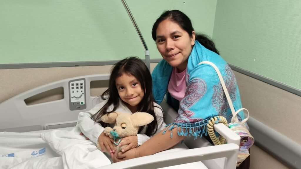 Milly y Valentina en el hospital